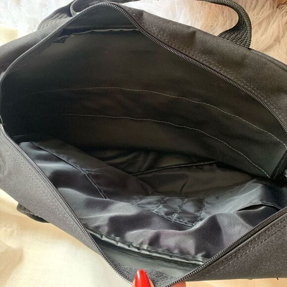 Wilson Bag Unisex 15.5” USPTA Triad Black Tennis Gym Shoulder Travel Case - Picture 6 of 13